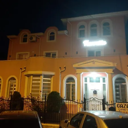 Favorita بيت ضيافة