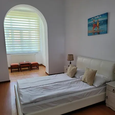 Favorita 3* エフォリエ・スド