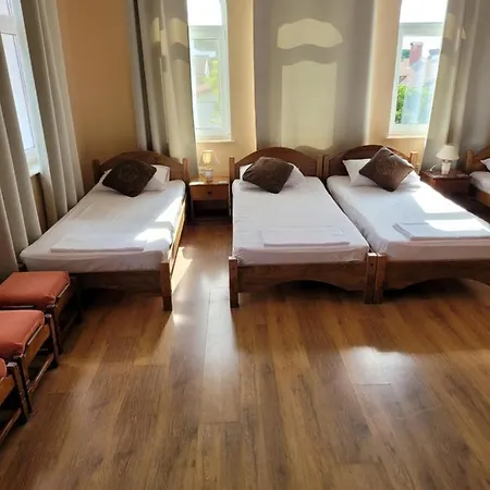 Favorita 3* エフォリエ・スド