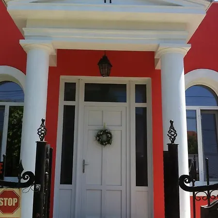 Favorita 3* אפורי סוד